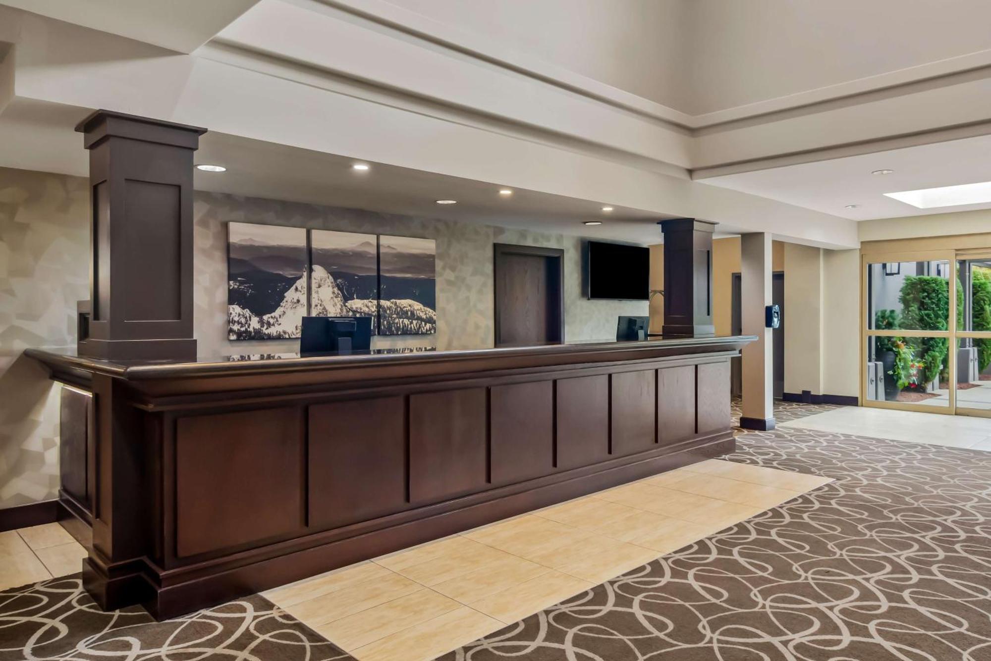 Best Western Plus Pitt Meadows Inn & Suites Exteriör bild