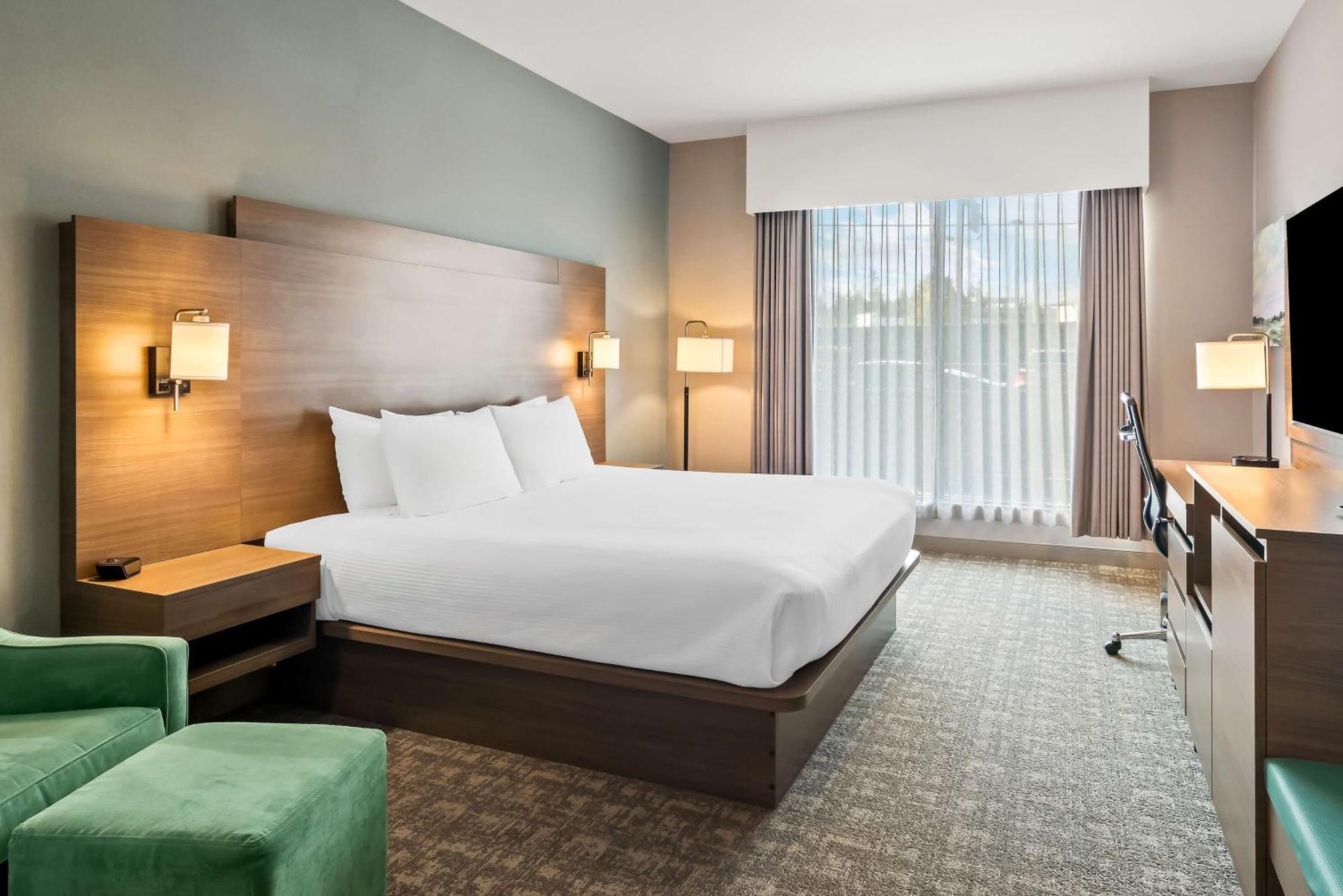 Best Western Plus Pitt Meadows Inn & Suites Exteriör bild