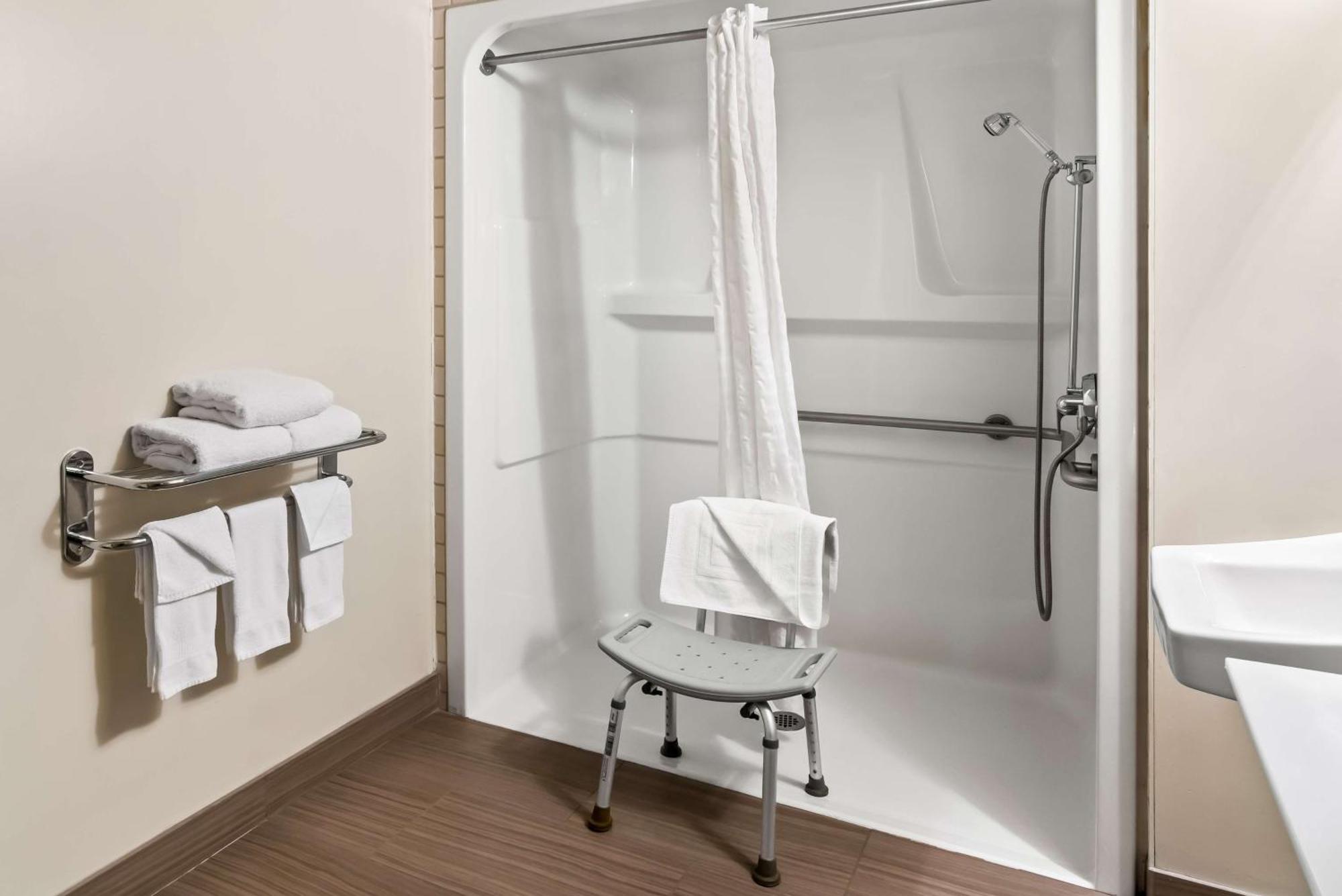 Best Western Plus Pitt Meadows Inn & Suites Exteriör bild